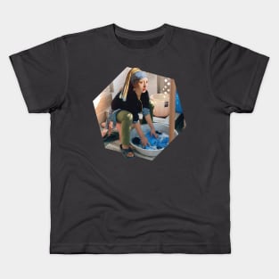 Washerwoman Kids T-Shirt